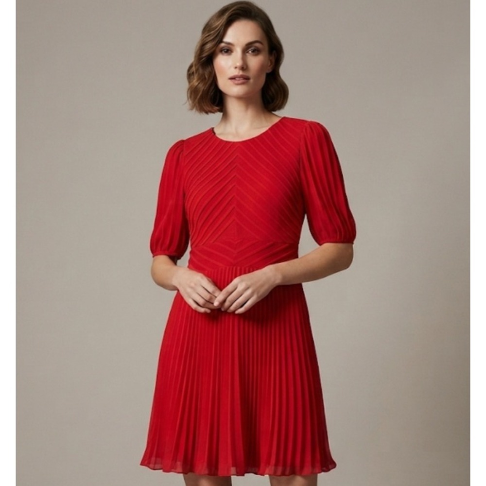 Karen Millen Red 100% Silk Pleated Mini Dress Short Sleeve Size US 8 DN049/S12S